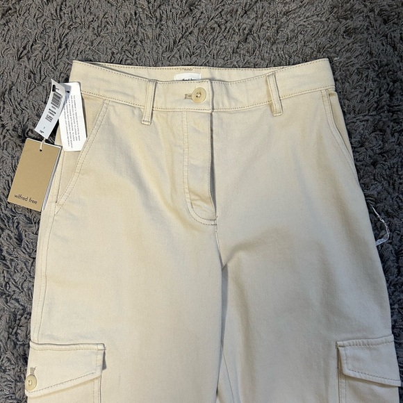 Aritzia cargo pants NWT - Picture 3 of 3